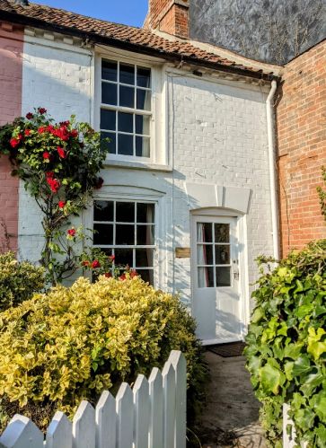 Halfpenny Cottage in Walberswick, full of character, with enclosed garden and in the perfect location.
